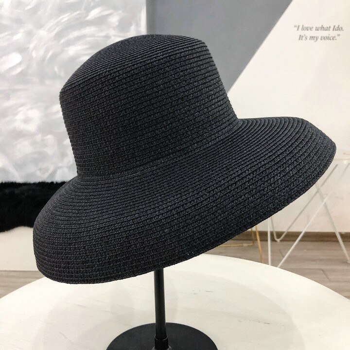 Audrey hepburn halmhat sunkne modelleringsværktøj klokkeformet stor brat hat vintage høj foregiver bility turiststrand atmosfære: Sort