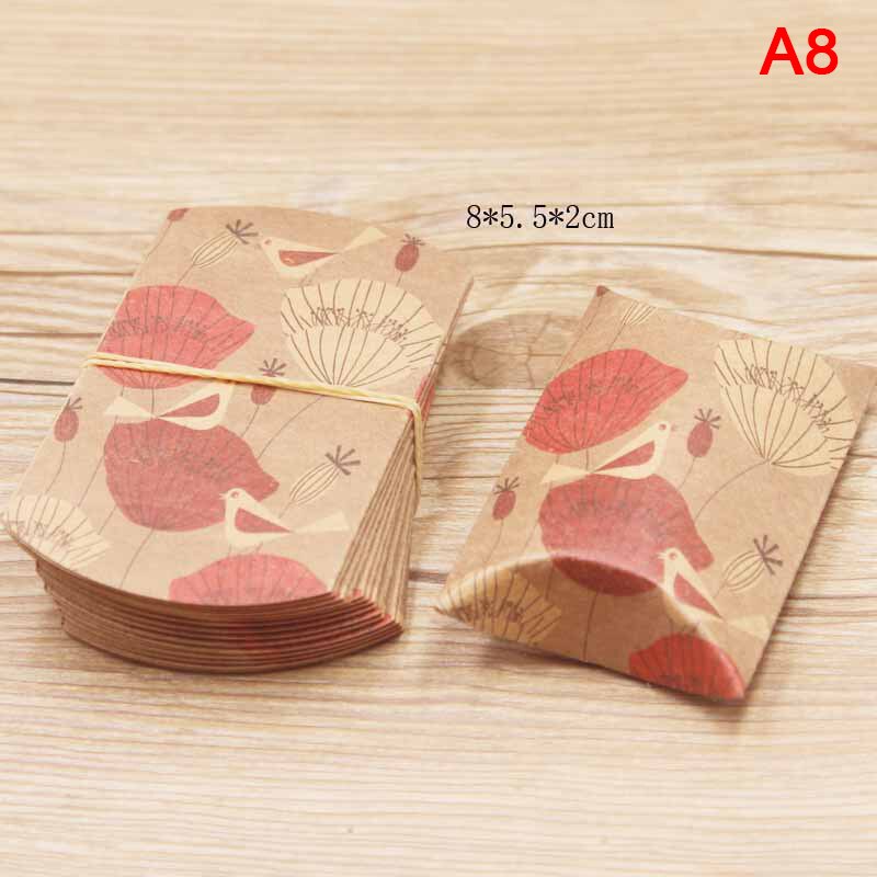 10Pcs Kraft Papier Doos Kussen Vorm Snoep Wedding Favor Supplies Dozen: A8