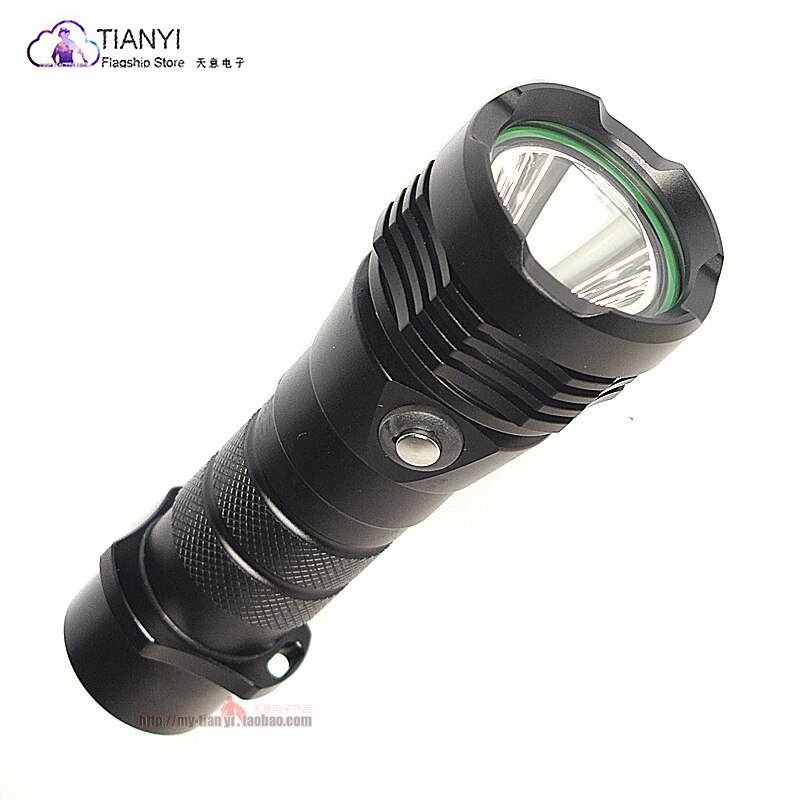 High-power outdoor waterproof night LED searchlight flashlight, lighting tool for diving photography