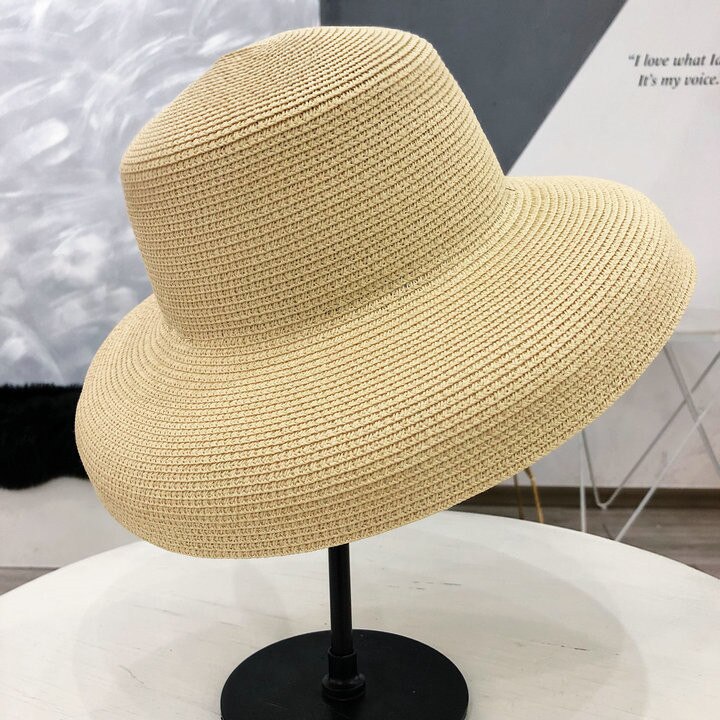 Audrey hepburn halmhat sunkne modelleringsværktøj klokkeformet stor brat hat vintage høj foregiver bility turiststrand atmosfære: Beige