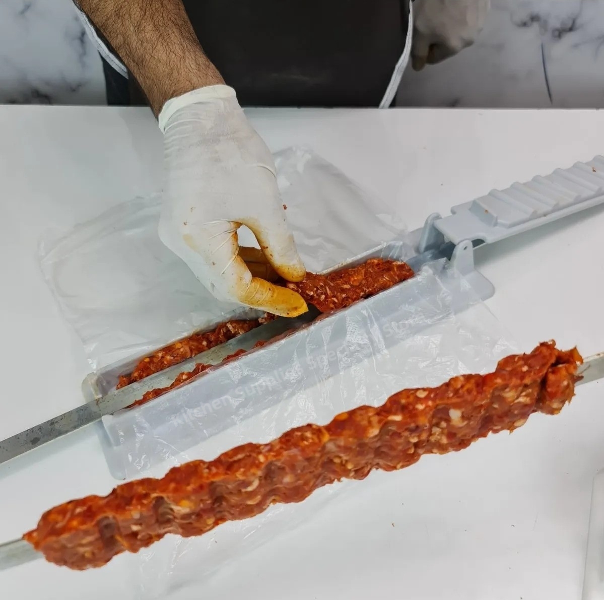 Single Row Kebab Maker Bbq Meat Skewer Machine Kebab Press Maker Reusable Plastic Bbq Skewer Maker Kebab Preparation BBQ Too