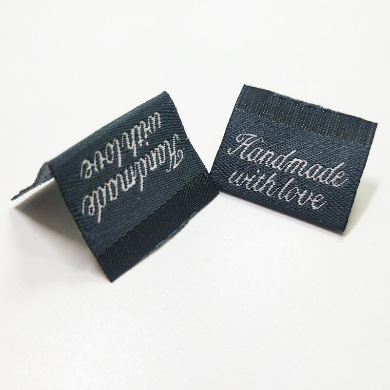 100pcs 2*2.5cm Hand made with love DIY Woven/main Labels middle folded for garment clothes/bags/shoes/clothing tags accessory