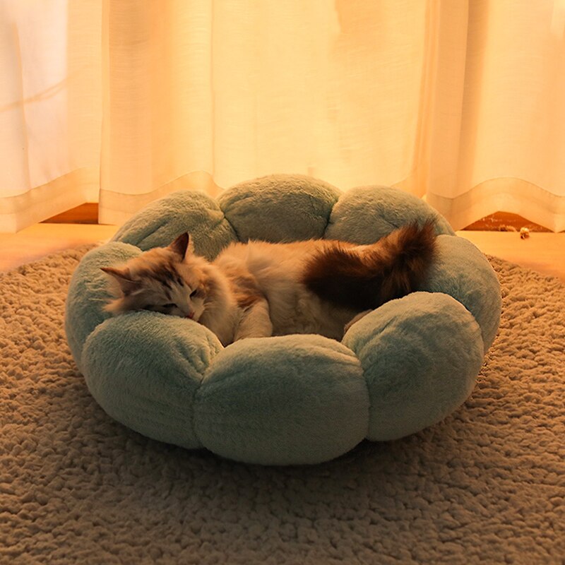 Flower Shaped Cat Bed Indoor Cozy Pet Beds Ultra Soft Plush Dog Basket Sunbed Warm Self-Warming House Sleeping Bag Cushion Mat
