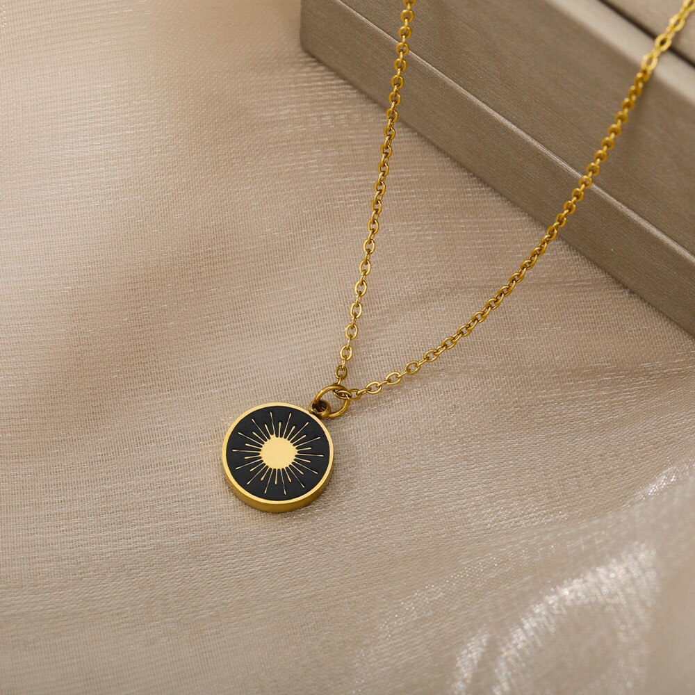 Round Sun Necklaces For Women Stainless Steel Gold Sun Chain Choker Wish Magic Christmas Jewerly Friendship