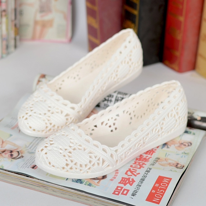 Vrouwen Cut Out Platte Big Size Casual Slip Op Strand Sandalen Dame Ademend Uitsparing Gesloten Teen Plus Size Zomer Jelly schoenen 20180527