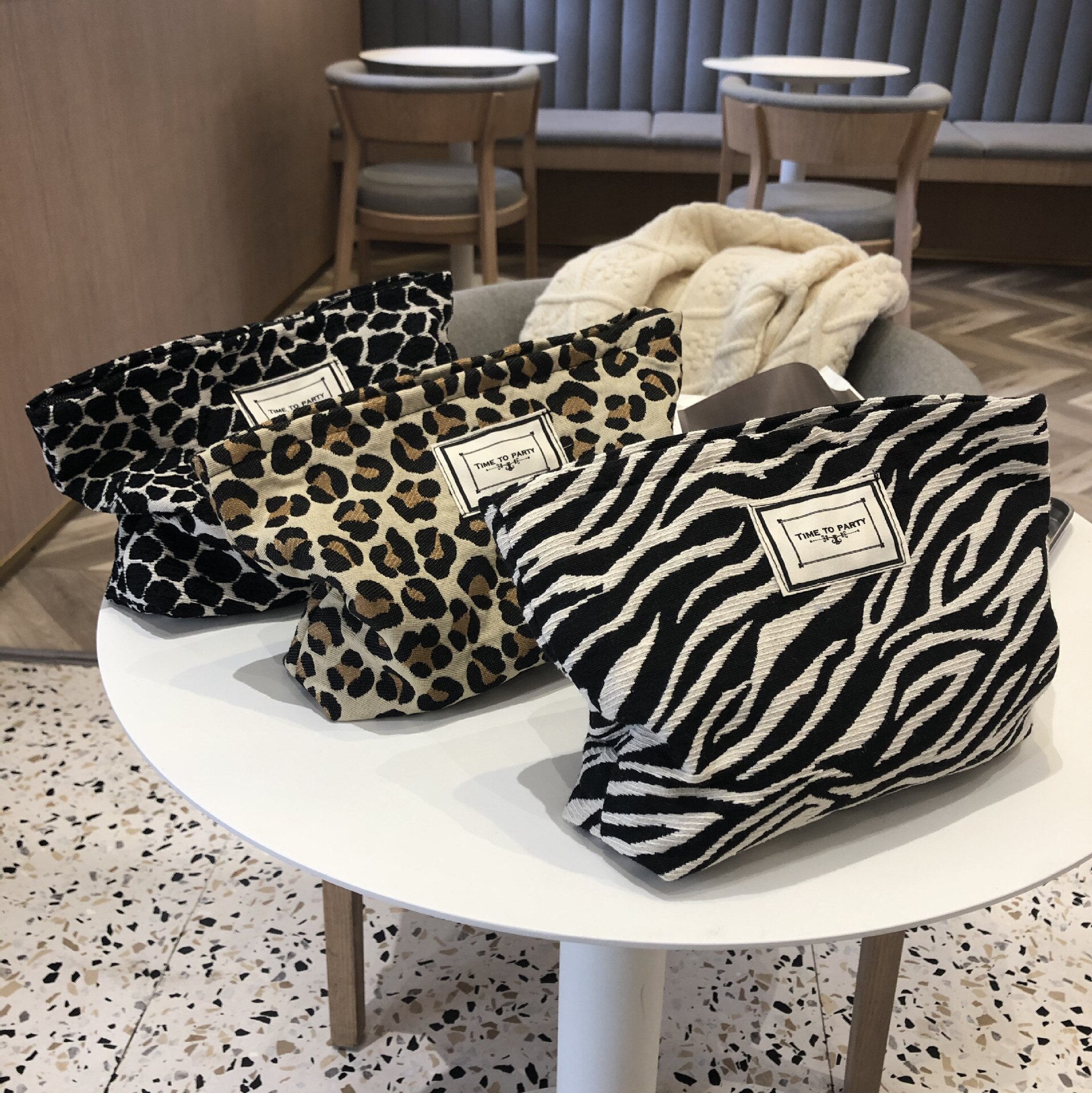 Bolso grande con estampado de cebra leopardo para mujer, bolsa para cosméticos de lienzo impermeable con cremallera, bolsa de maquillaje de viaje, organizador de maquillaje, funda de belleza