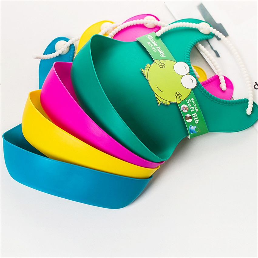 Beste Verkäufer vier Bunte Baby freundlicher Nette Silikon Lätzchen Baby Lätzchen Mittagessen Niedlich Wasserdicht 24cm x 19cm