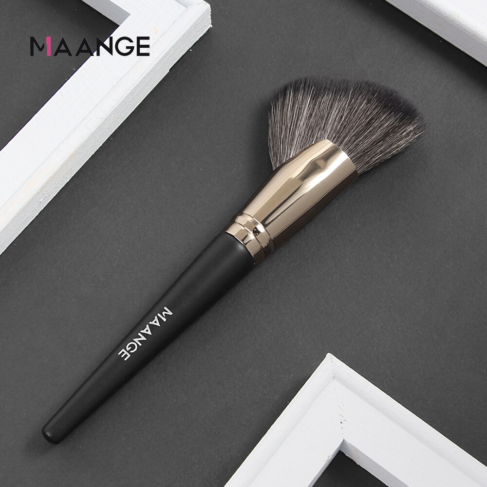 MAANGE-brocha bronceadora para colorete densa, brocha de maquillaje en ángulo, brocha Premium perfecta para resaltar el contorno facial, cremas y polvos