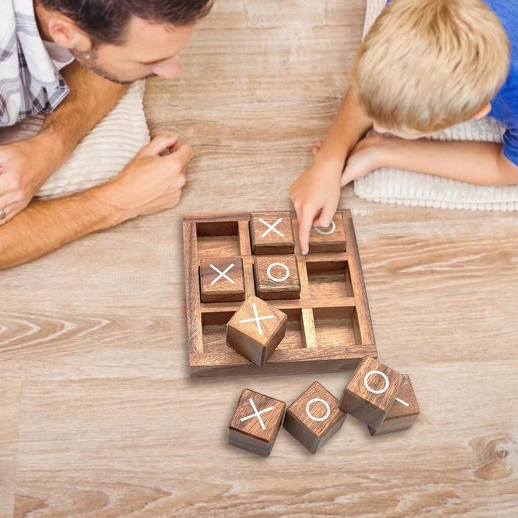 Tic tac toe træ sofaborde familie spil til stue rustik bordindretning strategi brætspil