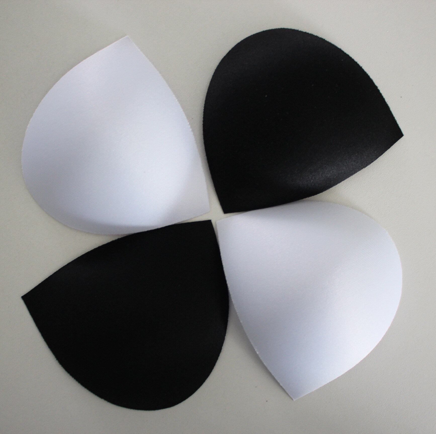 2Pcs 1pair Thick Sponge Bra Pads Push Up Breast Enhancer Removeable Bra Padding Inserts Cups for Swimsuit Bikini Padding