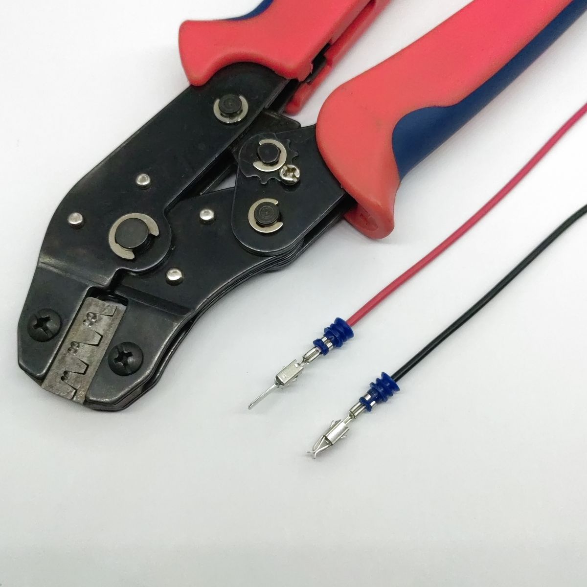 electrical connectors terminals Automotive Connector Piece 2.2/ 2.8/ 3.5 MM Male And Female Interconnected car terminal