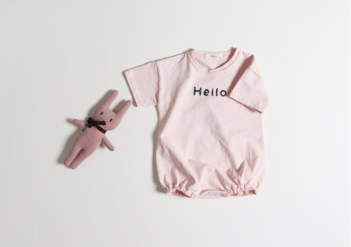 Zomerse koreaanse baby bodysuits met letterprint voor jongens en meisjes, jumpsuits en schattige babykleding: Roze / 6m