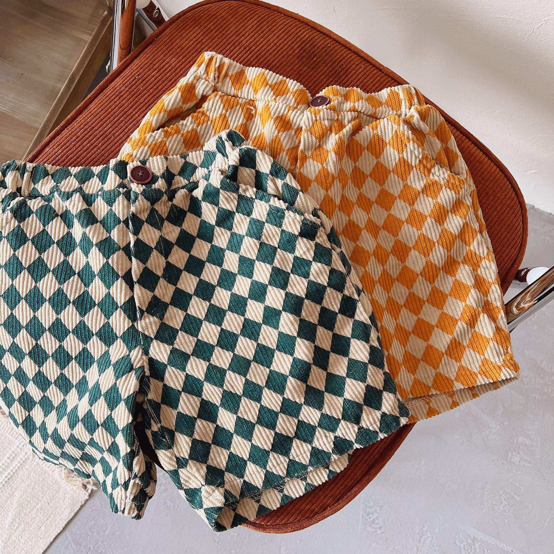 2022 primavera estate nuovi bambini pantaloncini di velluto a coste moda bambino pantaloni a quadri ragazzi pantaloni corti Casual pantaloni larghi per ragazze Harem