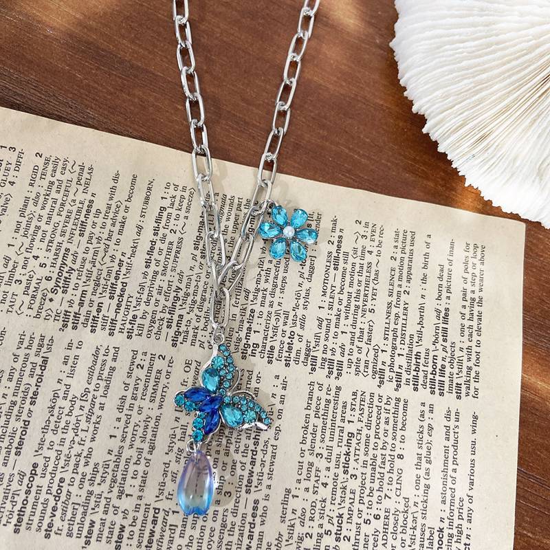 MENGJIQIAO Korean Cute Butterfly Crystal Choker Necklace For Women Metal Chain Collares Jewelry Kolye: blue