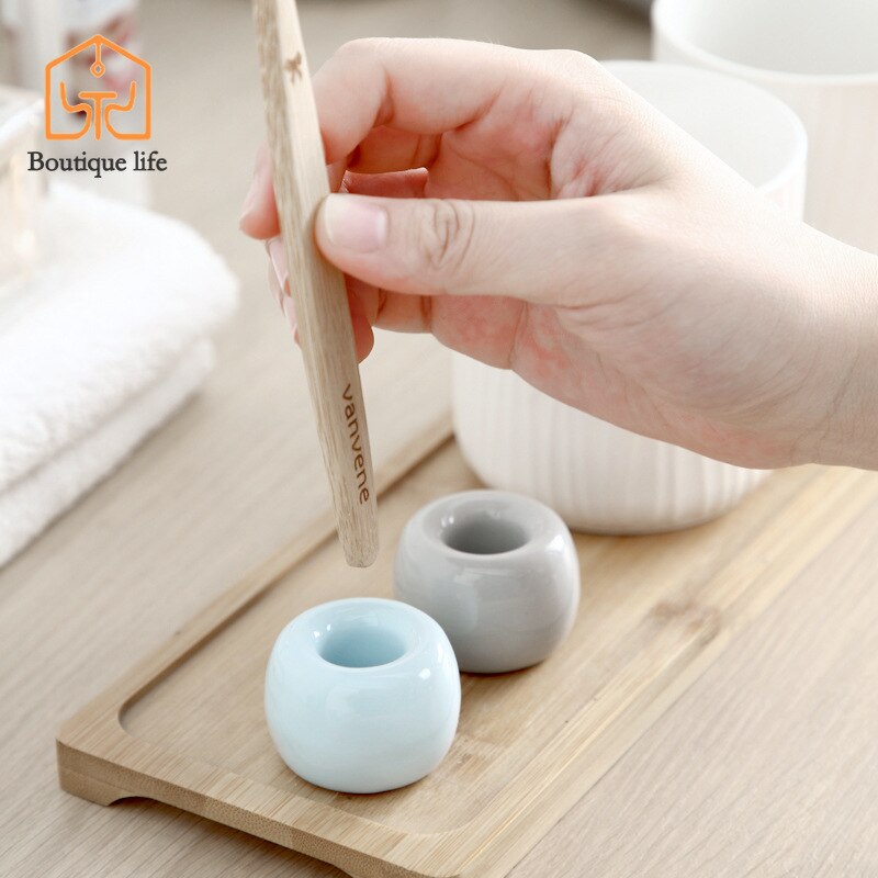 Household ceramic toothbrush holder simple personality couple toothbrush storage base bathroom accessories set toothbrush cup