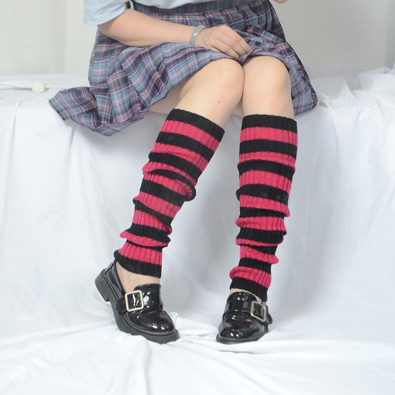 Japansk harajuku piger stribet strikkede lange sokker knæhøje elastiske benopvarmere studerende gotisk lolita jk sokker streetwear: Rosenrød