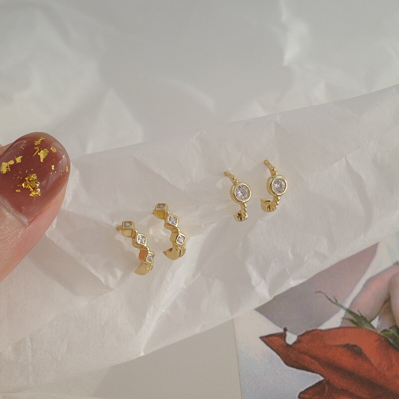 modisch Zirkon Band Ohrringe für Frauen Gold Einfache Geometrische Platz CZ Kleine Huggie Ohrringe Mädchen Reifen Nieten pendientes