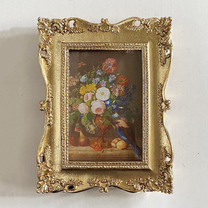 Vintage Rectangle Photo Frame Wall Hanging Golden Embossed Resin Picture Frame Holder Table Decoration Home Decor, Paper Random: Light Grey