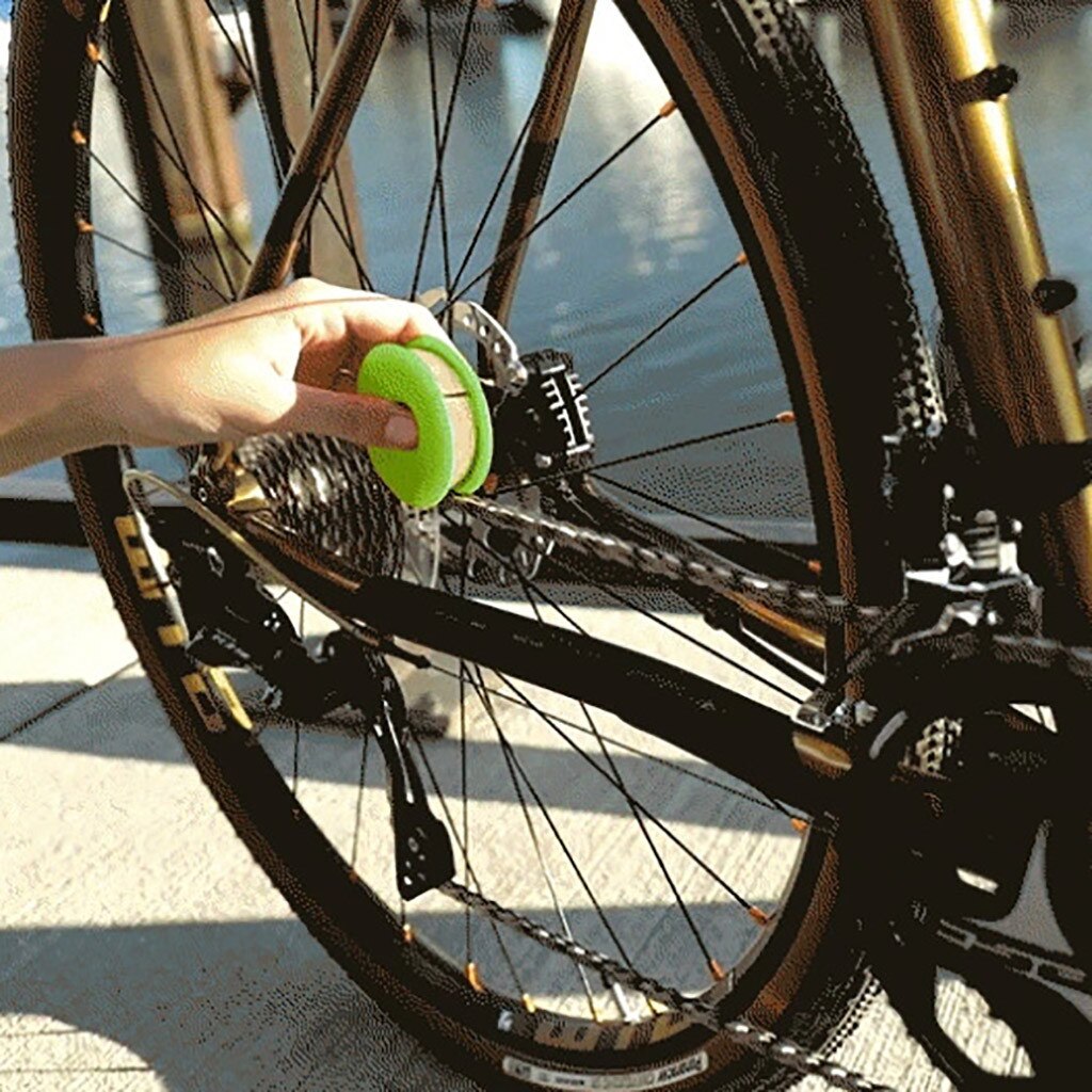 1pc Bicycle Chain Gear Oiler Mountain Road Bike Chain Washer Cleaner Tool Bike Chain Care Lubricating Roller Bicycle Accessories