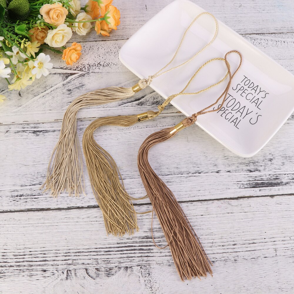 Class of Academic Graduation Gown Tassels for Graduate Ceremony (Style A H3/H104): Picture 15