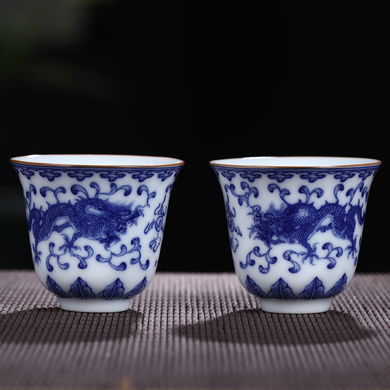 Taza de té de cerámica de Jingdezhen, tazón de té de porcelana azul y blanca hecho a mano, accesorios de té de porcelana china: B1--5.5x4.5cm