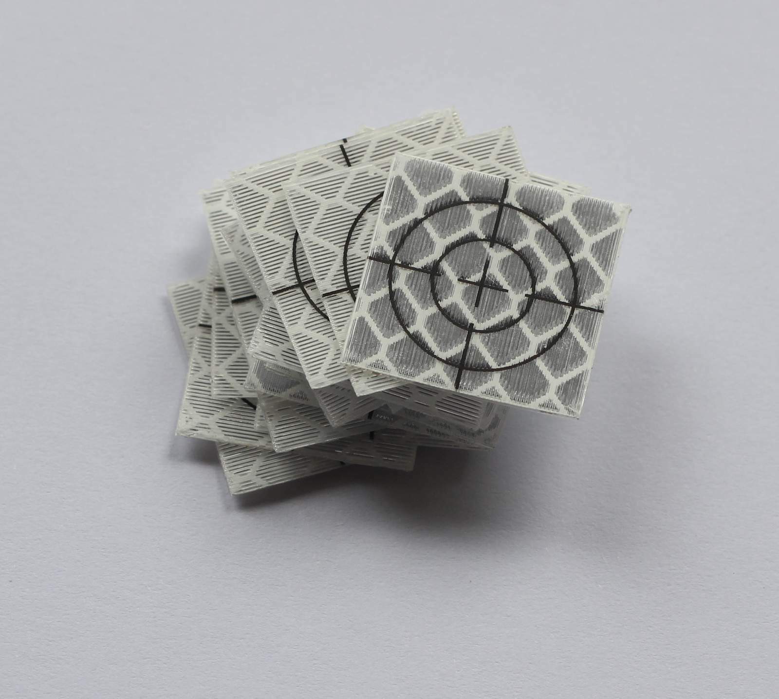 100pcs Reflector Sheet 20 x 20mm Reflective tape target