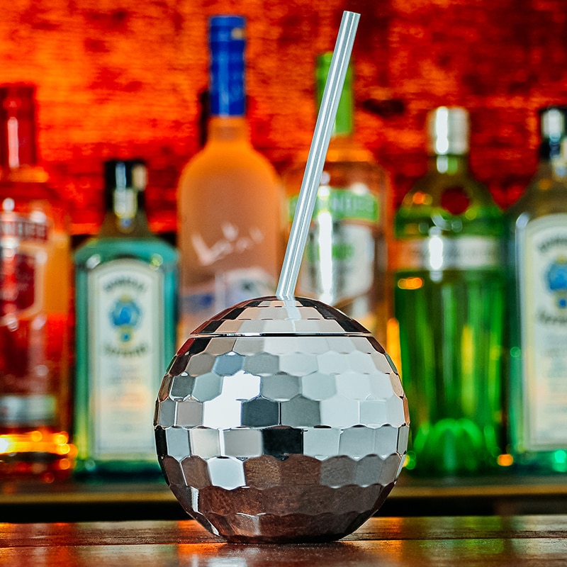 Ins disco ball cocktailparty glas nattklubb bar ficklampa halm vin kopp fruktjuice te yerba mate globe dricka flaska