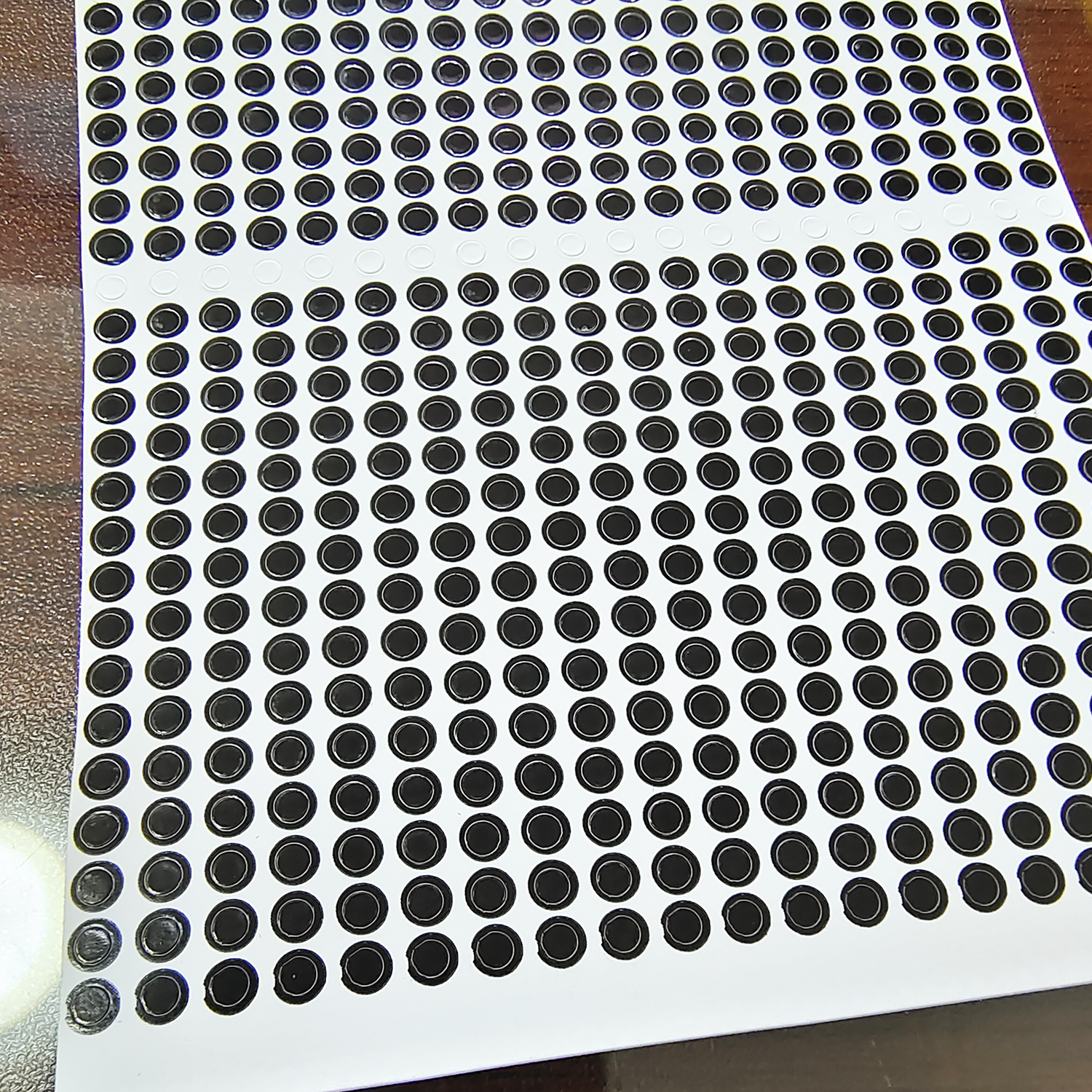 2.5mm Small Screw Hole Security Seal Warranty Void Sticker Eggshell Brittle Tamper Evident Removal Proof Paper Label Cover Stamp