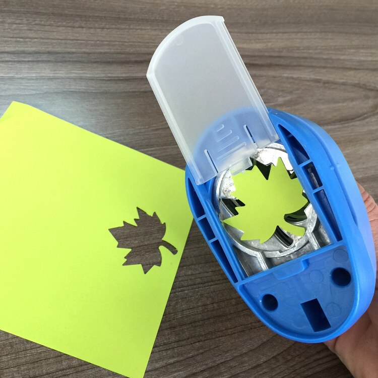 47mm-75mm Different Size Snowflake Shaped Craft Punch Child Diy Tools Paper Cutter Eva Scrapbook Christmas Snow Hole Puncher