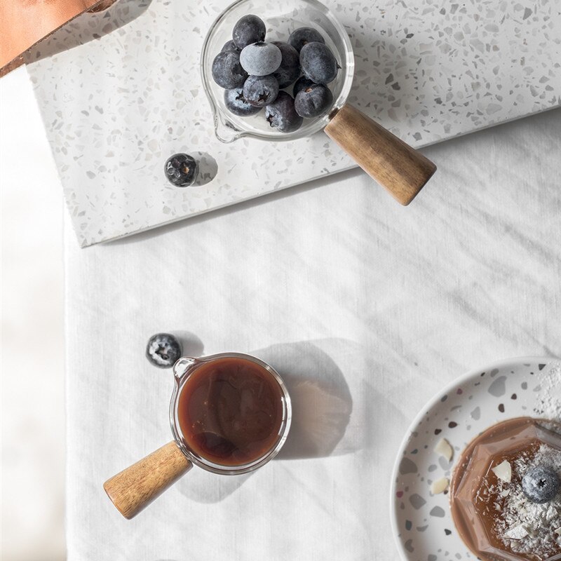 Small glass milk cup mini wooden handle milk jug milk jar honey milk cup seasoning small dish steak juice bucket