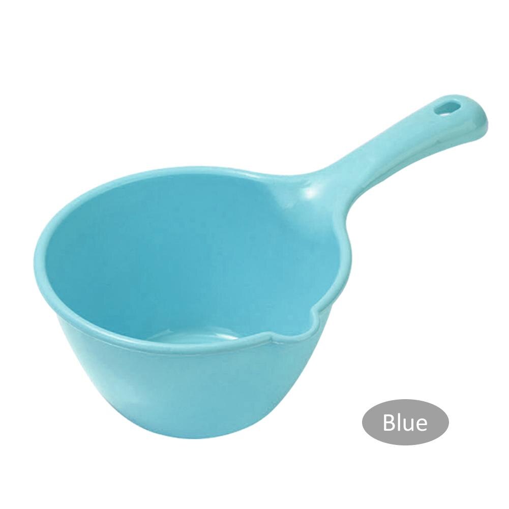 Plastic Thickened Water Scoop Kitchen Long-handle Water Scoop Shower Scoop for Baby Children: Blue