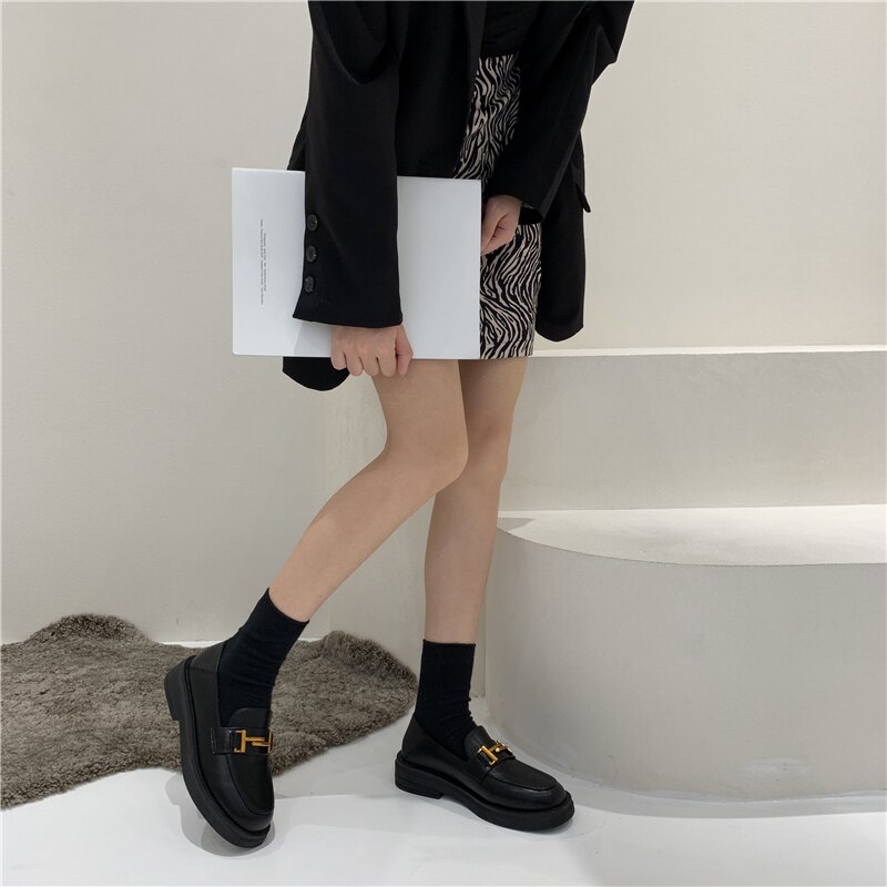 Bedstemor sko afslappet kvindelige sneakers træsko platform loafers med pels efterår oxfords kvinders lavvandede mund rund tå flade metal