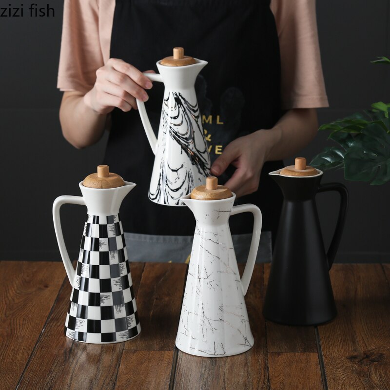 Ceramic Storage Bottle Hip Flask Kitchen Seasoning Bottle with Lid Household Pattern Snack Candy Storage Jar Cereal Dispenser