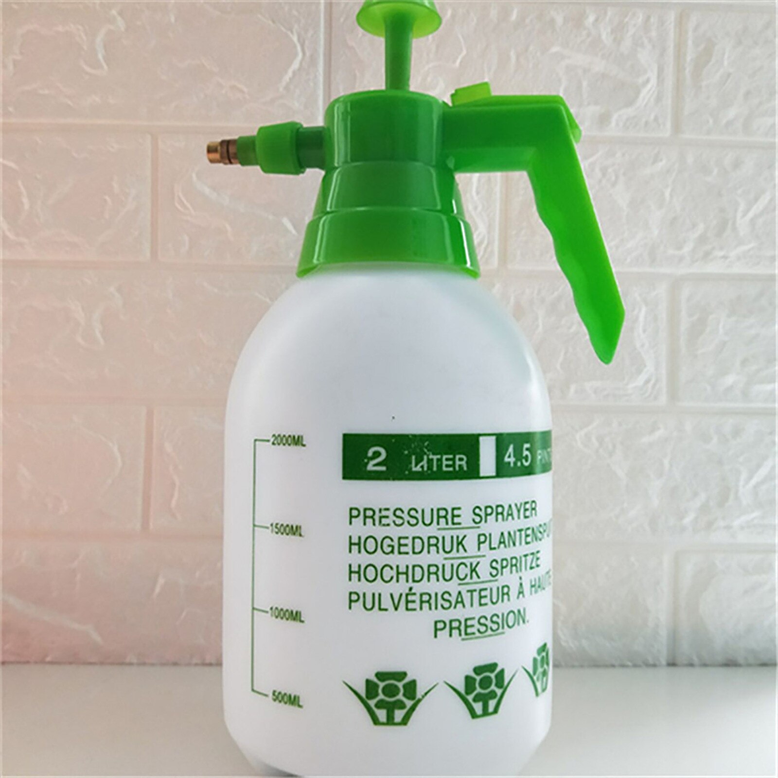 2l Air Compression Pump Watering Bottle Gardening Fertilizers Manual Air Pressure Spray Can Sprayer Water Cans Garden Tools#g35