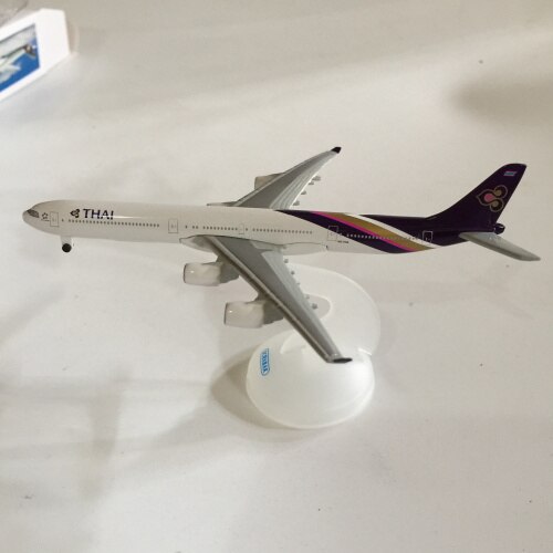 Speciale Aanbieding spuitgieten Hars 1: 600 Airbus A340-600 Thailand Thaise Luchtvaart Vliegtuigen Model Speelgoed Thuis Display