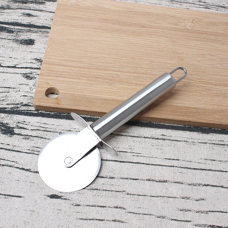 Rustfritt stål pizzakniv tohjuls sykkelform pizzaskjærekniv pizzaverktøy sykkel runde pizzakutterkniver