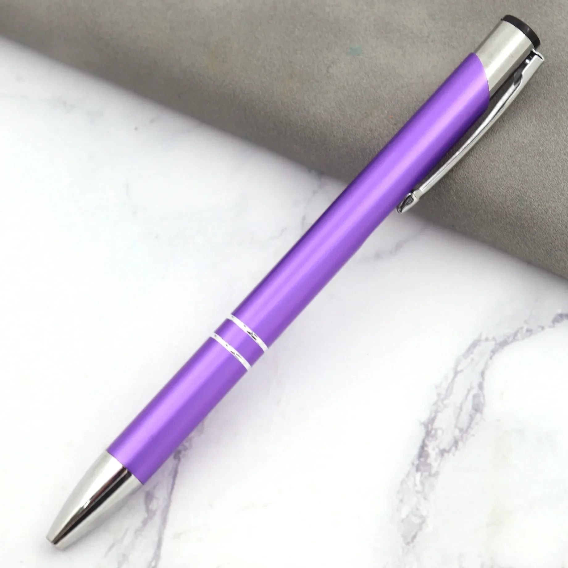100 stuks reclame metalen balpen blanco pennen voor doe-het-zelf creatieve zakelijke multifunctionele pen: Light Grey