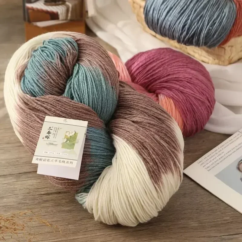 250 g 4-lagiges Garn, 100 % Wollgarn, großes Fassungsvermögen, Farbverlaufs-Kuchengarn, Häkelprodukte, um DIY-Puppenpullover, Kleidung zu machen
