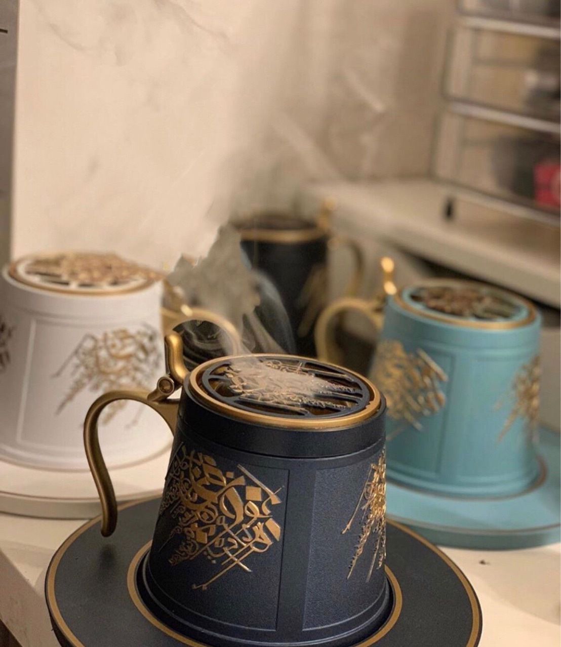 Brûleur d'encens en résine arabe Bakhoor boîte moyen-orient Dukhoon pour porte-brûleur Oud à la maison