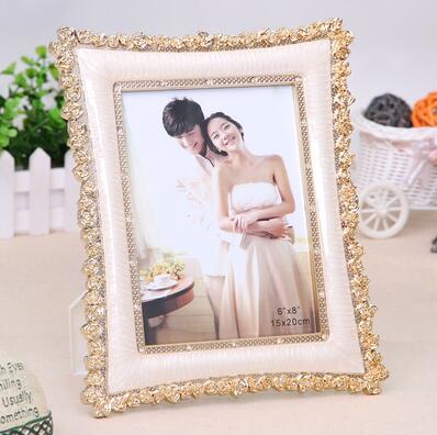 Style Resin Photo Frame for Wedding RPF030: Golden / 6 inch