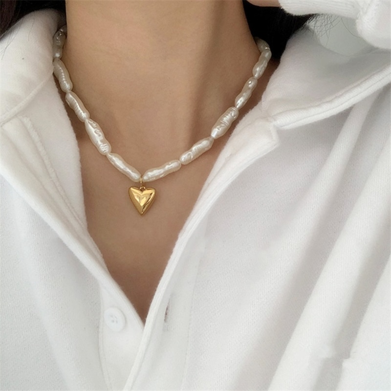 HUANZHI Vintage Baroque Irregular Pearl Lock Chains Necklace Geometric Pendant Love Necklaces for Women Punk Jewelry