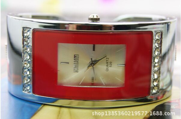 Square color Diamond Ladies Watch Bracelet Watch: Red