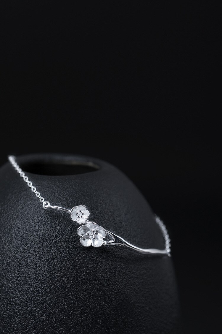 Uglyless Echt S 925 Sterling Silber Frauen Handgemachte Armbänder Vintage Ethnische Plum Blossom Armband Eingraviert Zweig Feiner Schmuck