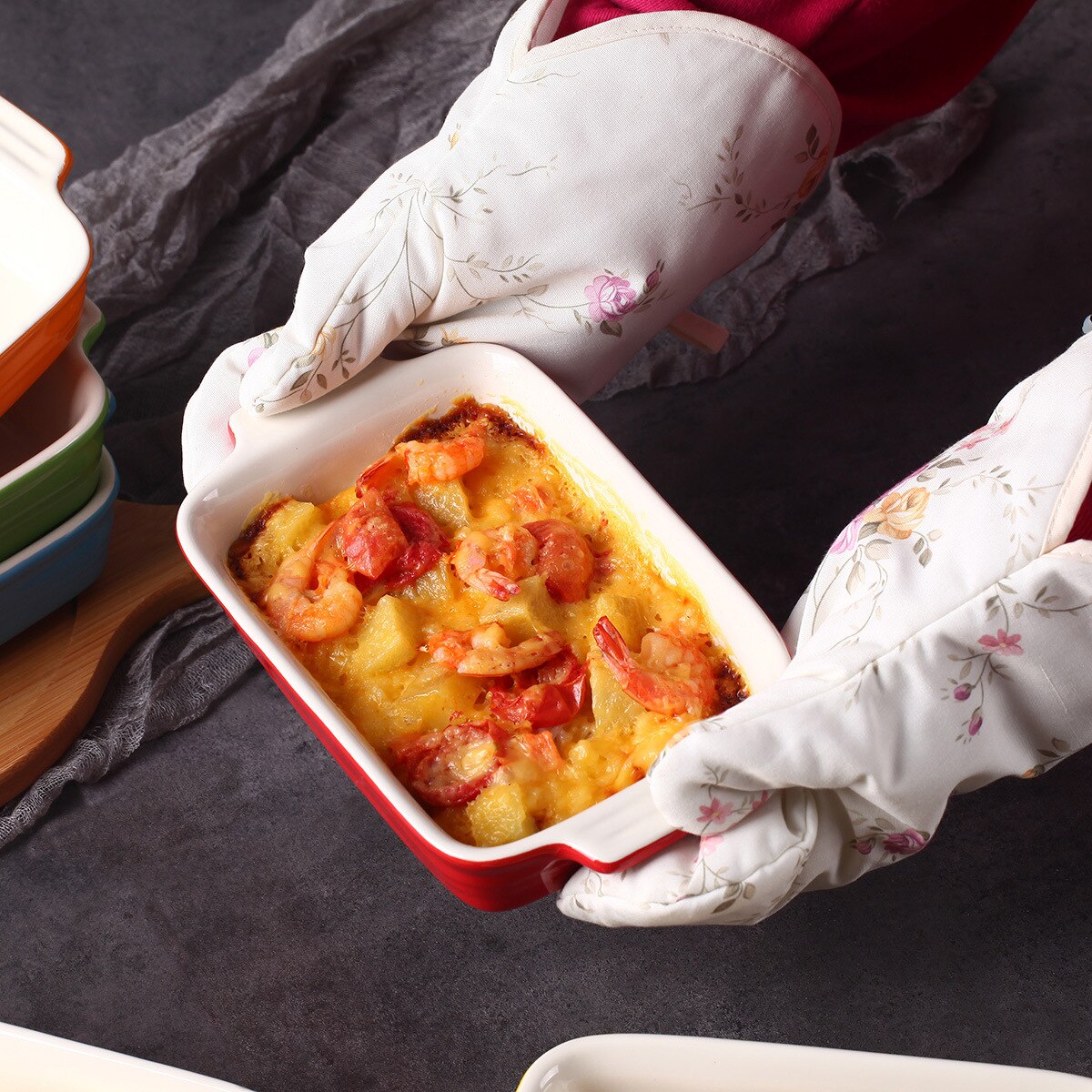 Novelty Rectangular Ceramic Baking Dish Oval Cheese Baked Rice Plate Western Pasta Dish Oven Baking Ceramica Plate Wide