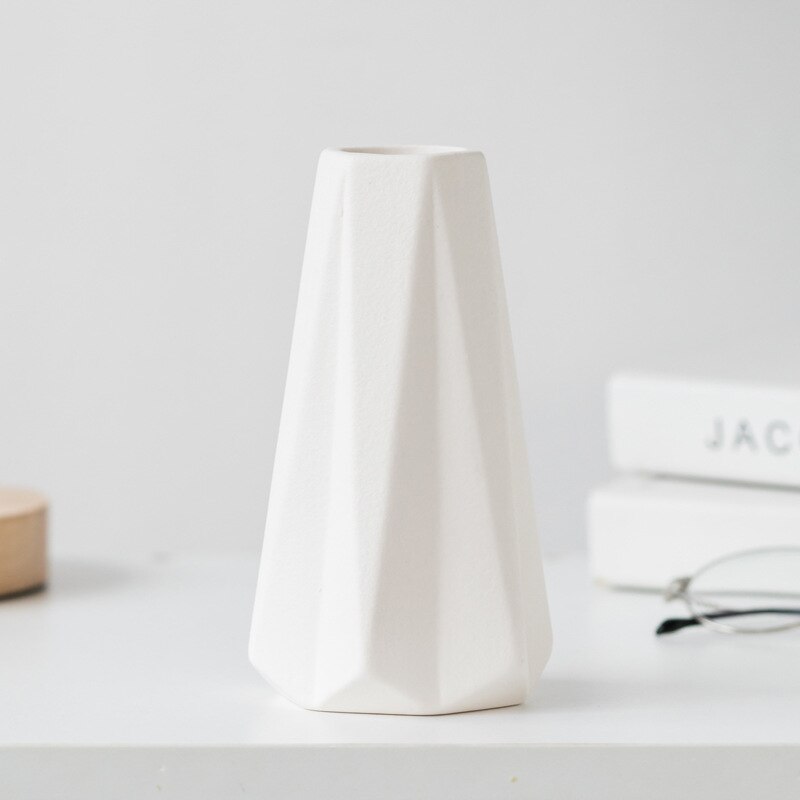 Keramisk vase boligindretning groft keramik diamant origami bred mund morandi enkel moderne stue tv skab sort blå: Hvid