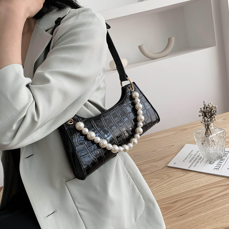 Women Handbag Retro Alligator Leather Subaxillary Bag Vintage Small Totes Bag Female Luxury Pearl Shoulder Bag Lady Clutches