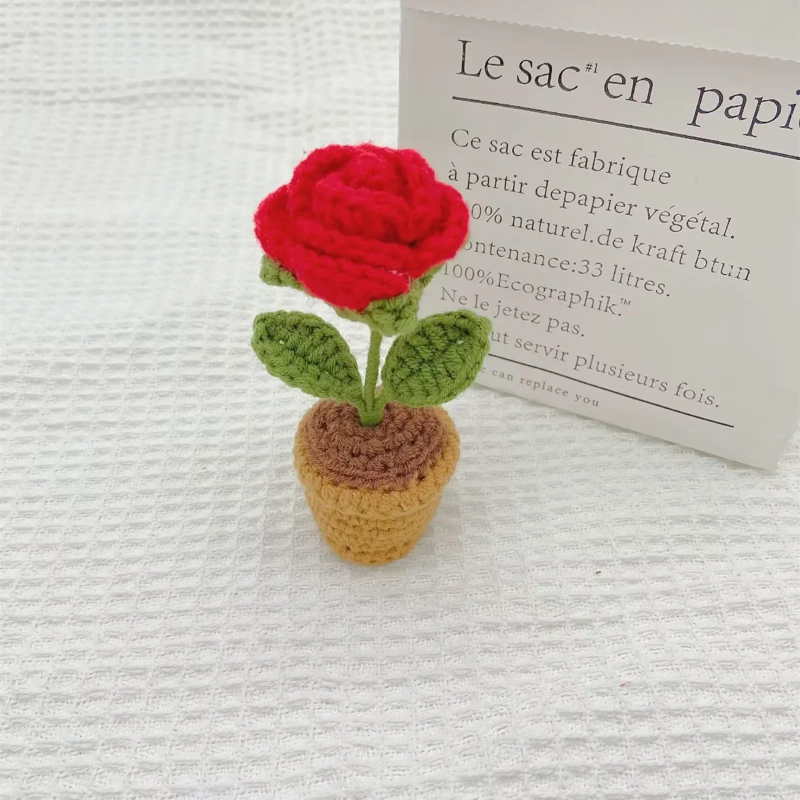 Plantas en macetas tejidas a mano, corazón de rosa tejido a mano, cártamo de Gardenia, flor de ganchillo, accesorios de Interior de coche, decoración de coche, 1 Uds.