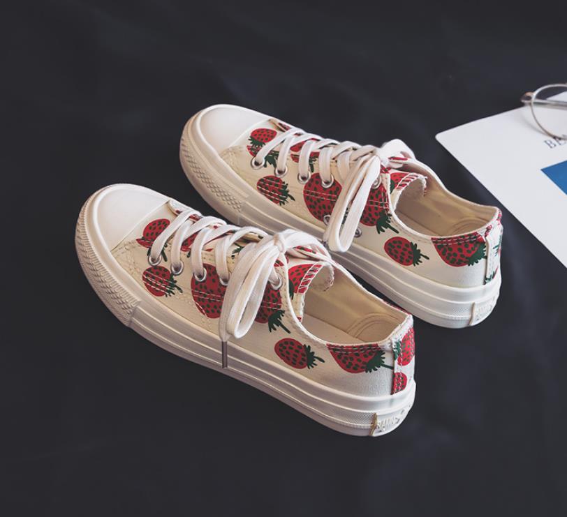 Femmes chaussures fraise toile chaussures haut coréen avec rétro Hong Kong style conseil chaussures chaussures plates chaussures vulcanisées: 02strawberry / 7.5