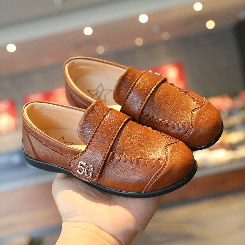 freundlicher Schuhe Jungen Leder lässig Schuhe Reine Farbe freundlicher Jungen Schuhe Weichen Boden retro Stil Schuh Baby Müßiggänger SMG187