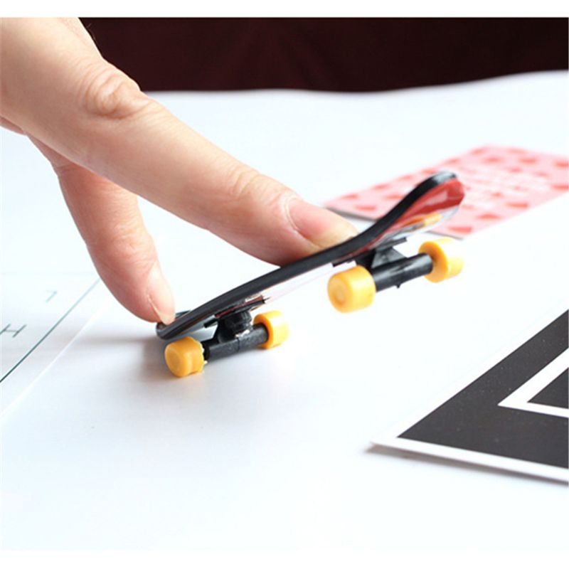 15 pièces Cool crâne touche Mini Skateboard enfant jouet fête faveur